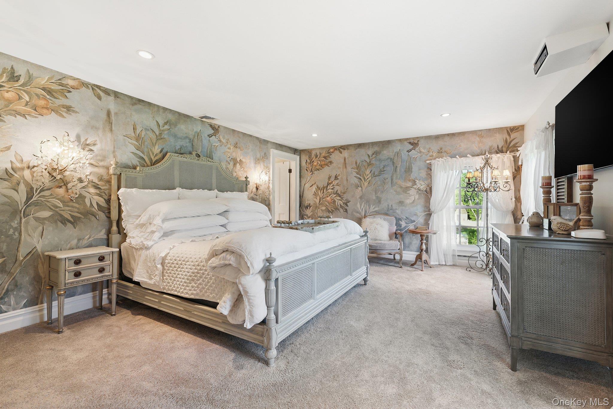 Warwick, New York, 10990, United States, 5 Bedrooms Bedrooms, ,5 BathroomsBathrooms,Residential,For Sale,2002673