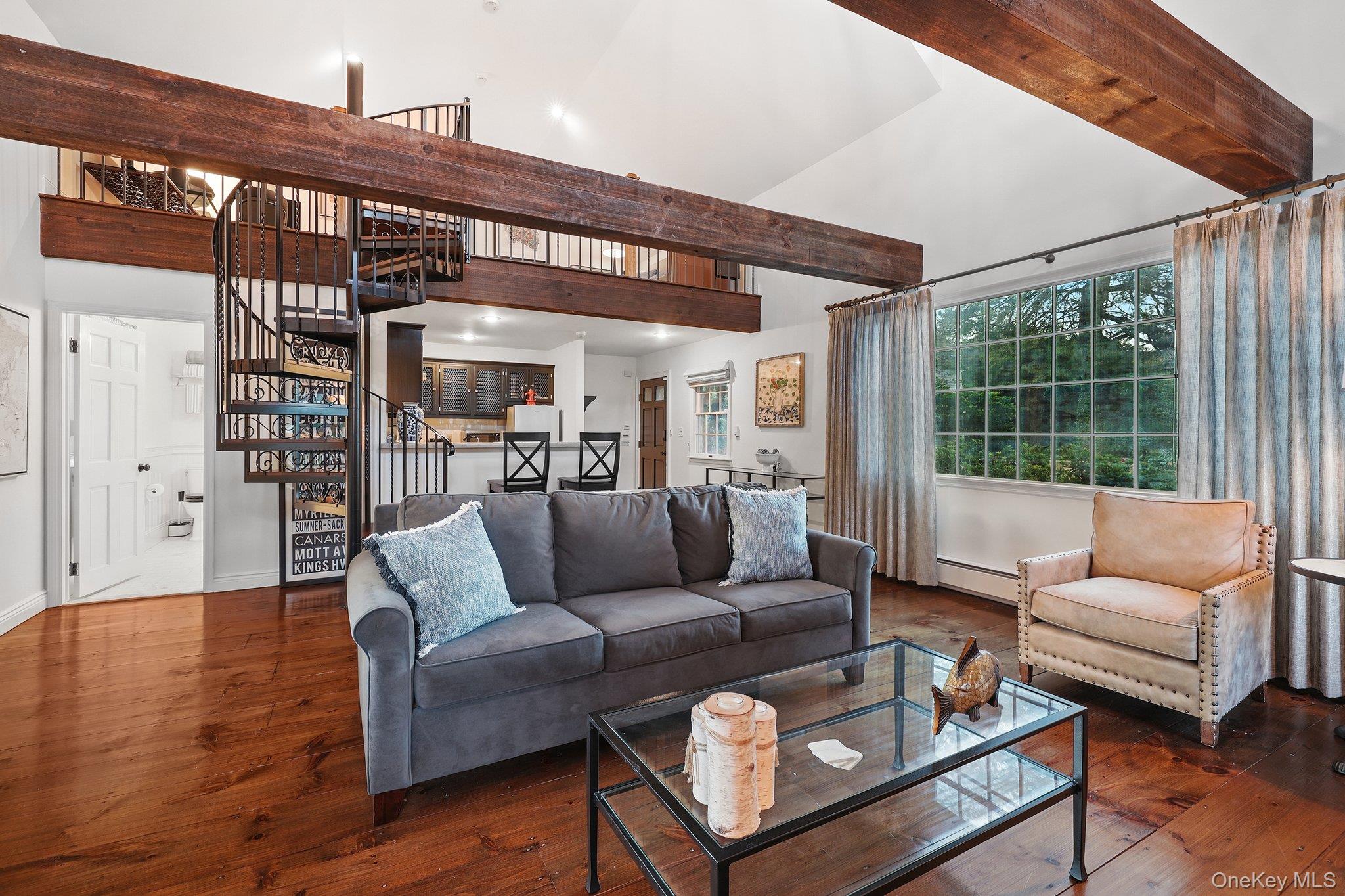 Warwick, New York, 10990, United States, 5 Bedrooms Bedrooms, ,5 BathroomsBathrooms,Residential,For Sale,2002673