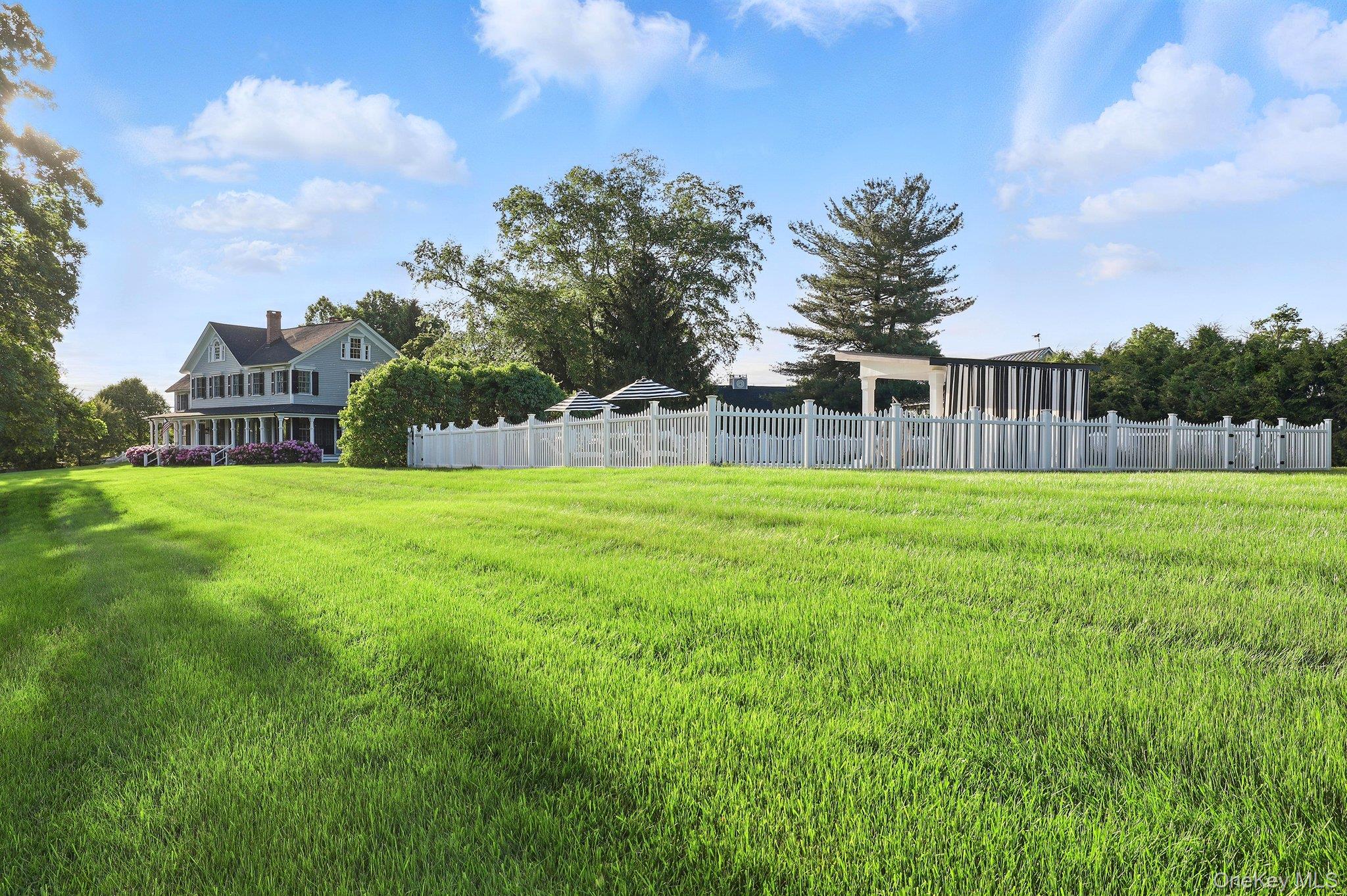 Warwick, New York, 10990, United States, 5 Bedrooms Bedrooms, ,5 BathroomsBathrooms,Residential,For Sale,2002673