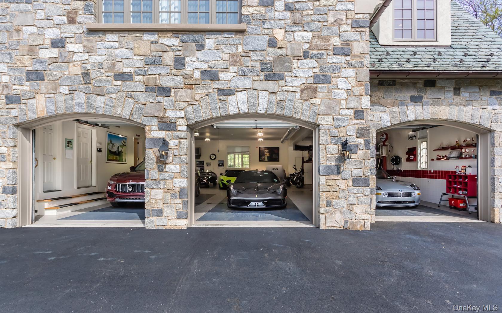 Bedford Corners, New York, 10549, United States, 6 Bedrooms Bedrooms, ,9.5 BathroomsBathrooms,Residential,For Sale,1778639