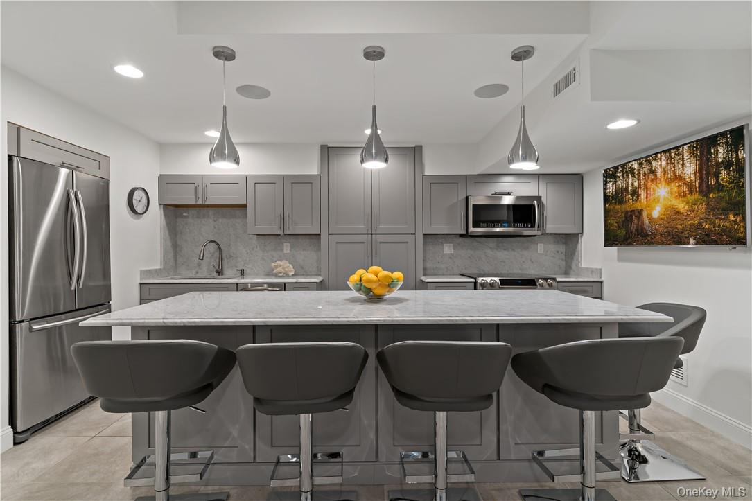 Croton-on-Hudson, New York, 10520, United States, 5 Bedrooms Bedrooms, ,8 BathroomsBathrooms,Residential,For Sale,1778646