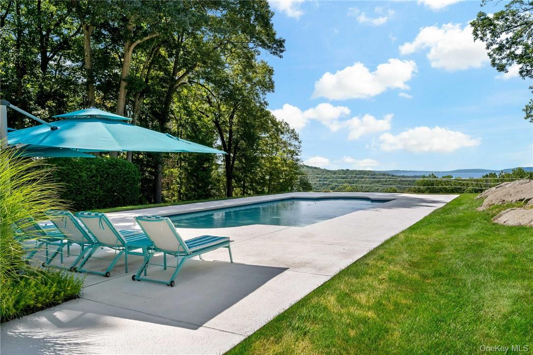 Croton-on-Hudson, New York, 10520, United States, 5 Bedrooms Bedrooms, ,8 BathroomsBathrooms,Residential,For Sale,1778646