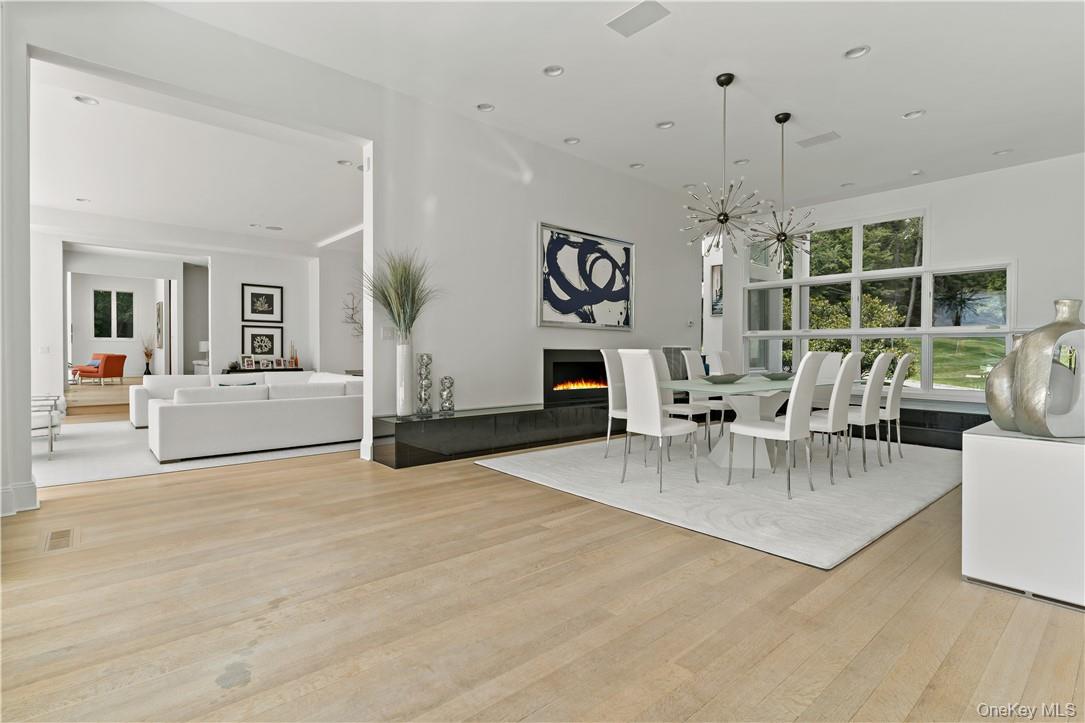 Croton-on-Hudson, New York, 10520, United States, 5 Bedrooms Bedrooms, ,8 BathroomsBathrooms,Residential,For Sale,1778646