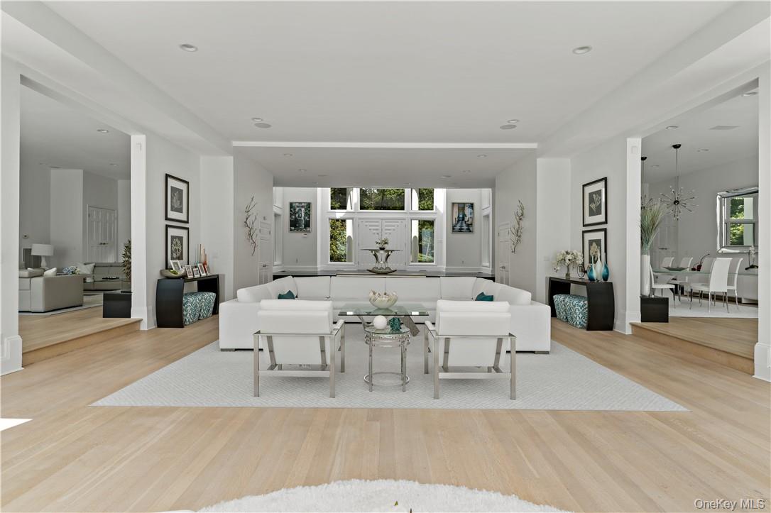 Croton-on-Hudson, New York, 10520, United States, 5 Bedrooms Bedrooms, ,8 BathroomsBathrooms,Residential,For Sale,1778646