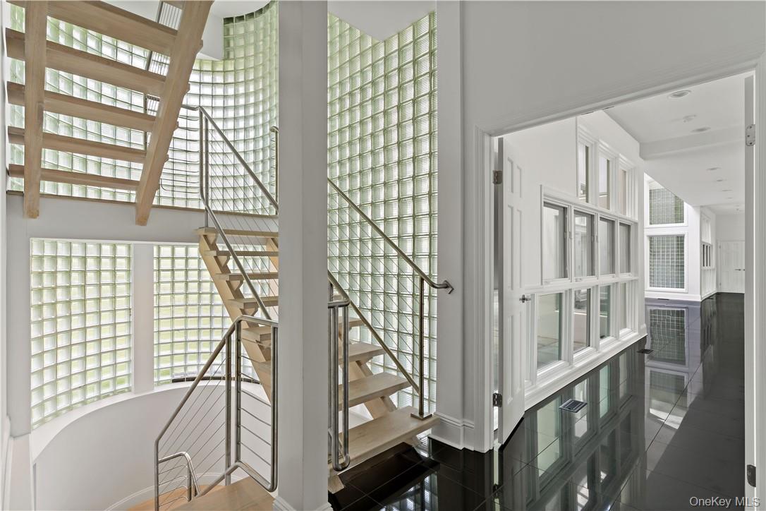 Croton-on-Hudson, New York, 10520, United States, 5 Bedrooms Bedrooms, ,8 BathroomsBathrooms,Residential,For Sale,1778646