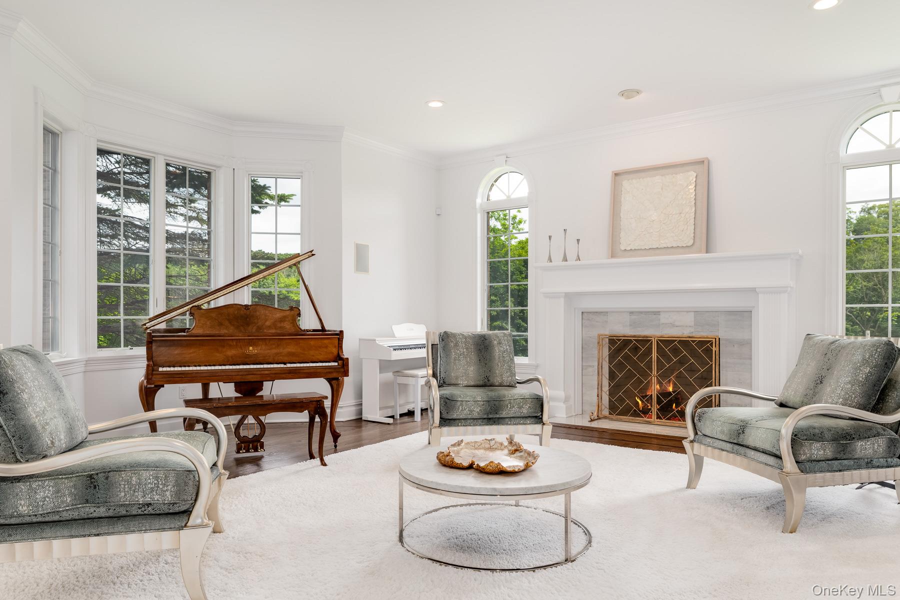 Armonk, New York, 10504, United States, 5 Bedrooms Bedrooms, ,5.5 BathroomsBathrooms,Residential,For Sale,1907943