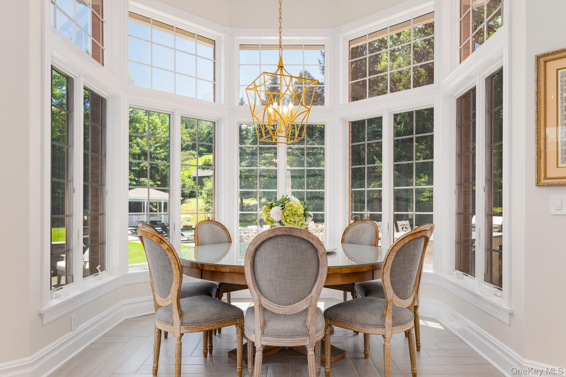 Armonk, New York, 10504, United States, 5 Bedrooms Bedrooms, ,5.5 BathroomsBathrooms,Residential,For Sale,1907943