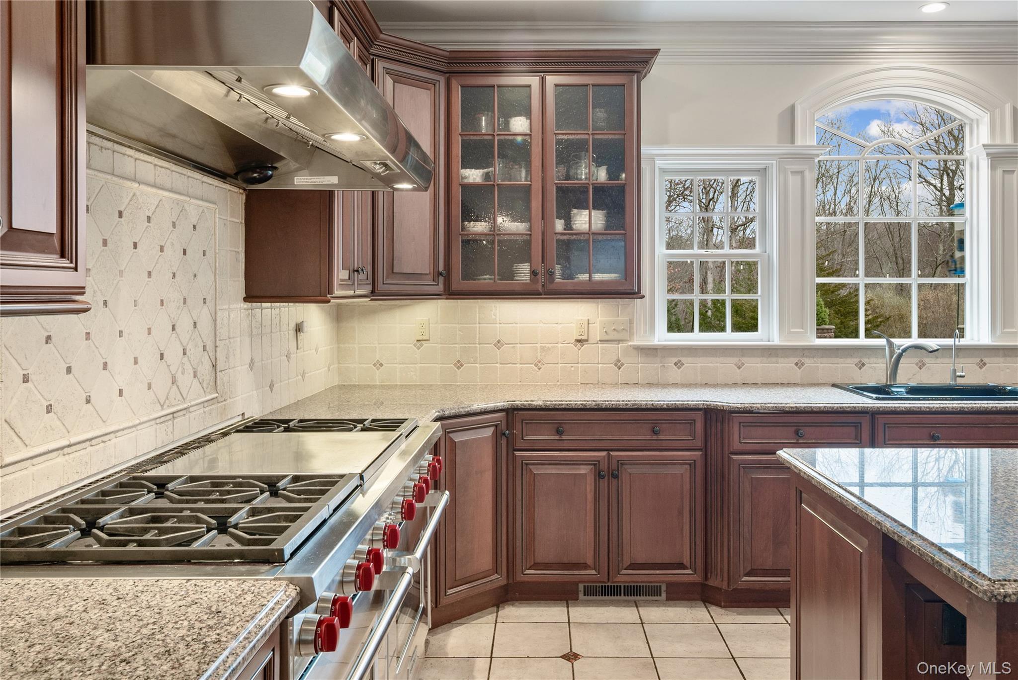 Pound Ridge, New York, 10576, United States, 6 Bedrooms Bedrooms, ,7.5 BathroomsBathrooms,Residential,For Sale,1993978