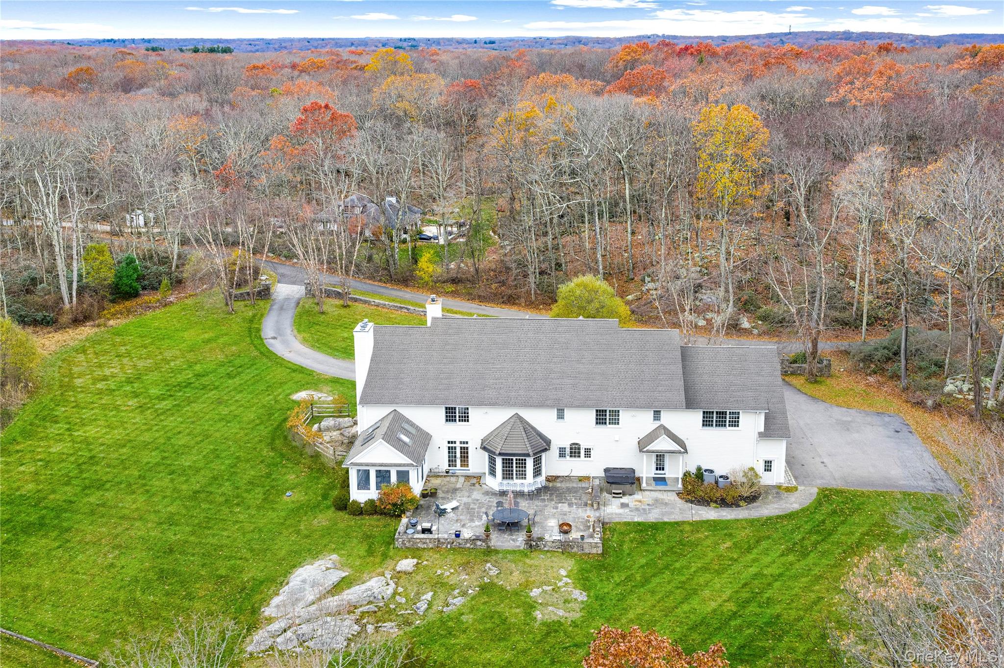 Pound Ridge, New York, 10576, United States, 6 Bedrooms Bedrooms, ,7.5 BathroomsBathrooms,Residential,For Sale,1993978