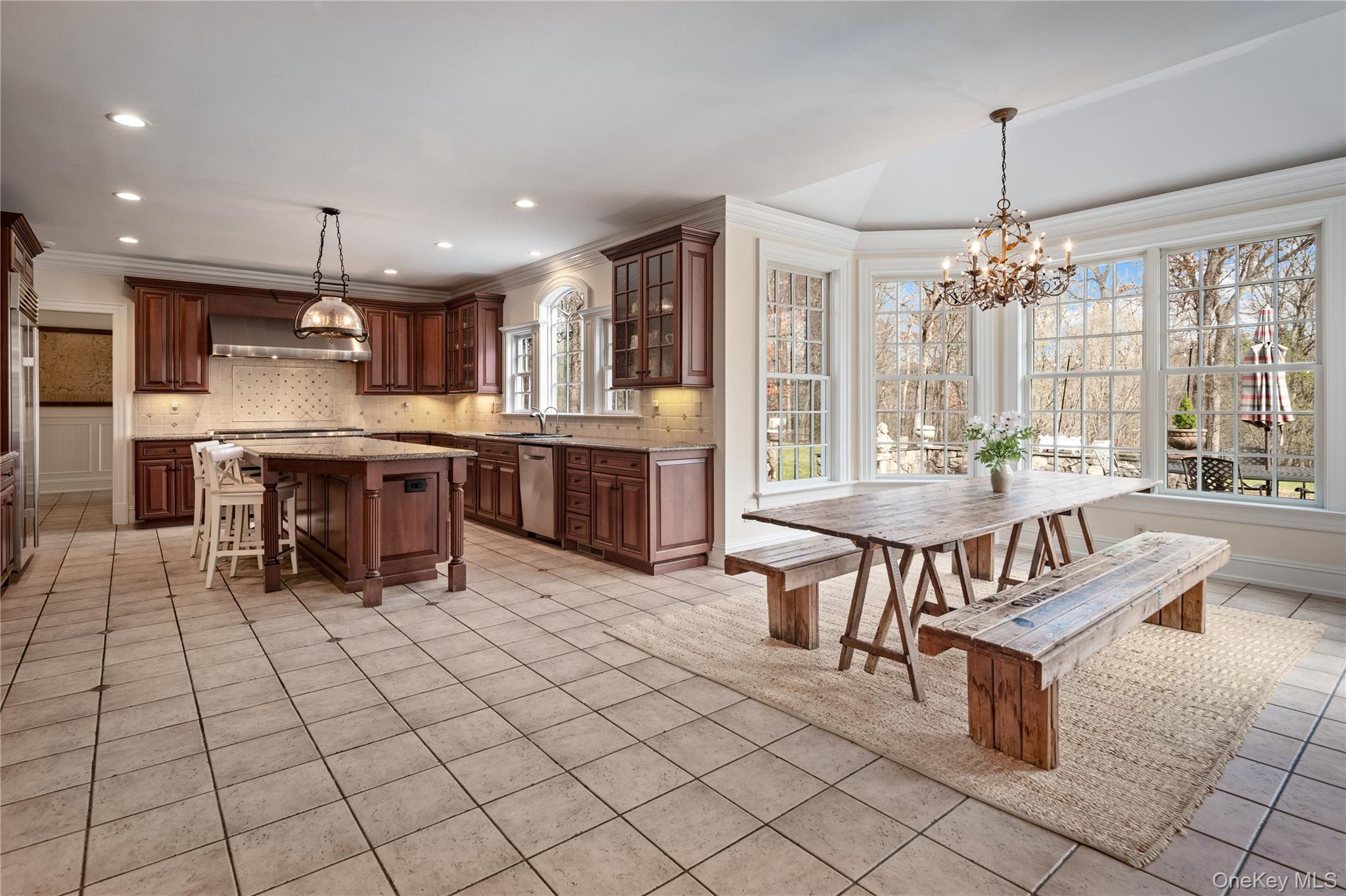 Pound Ridge, New York, 10576, United States, 6 Bedrooms Bedrooms, ,7.5 BathroomsBathrooms,Residential,For Sale,1993978