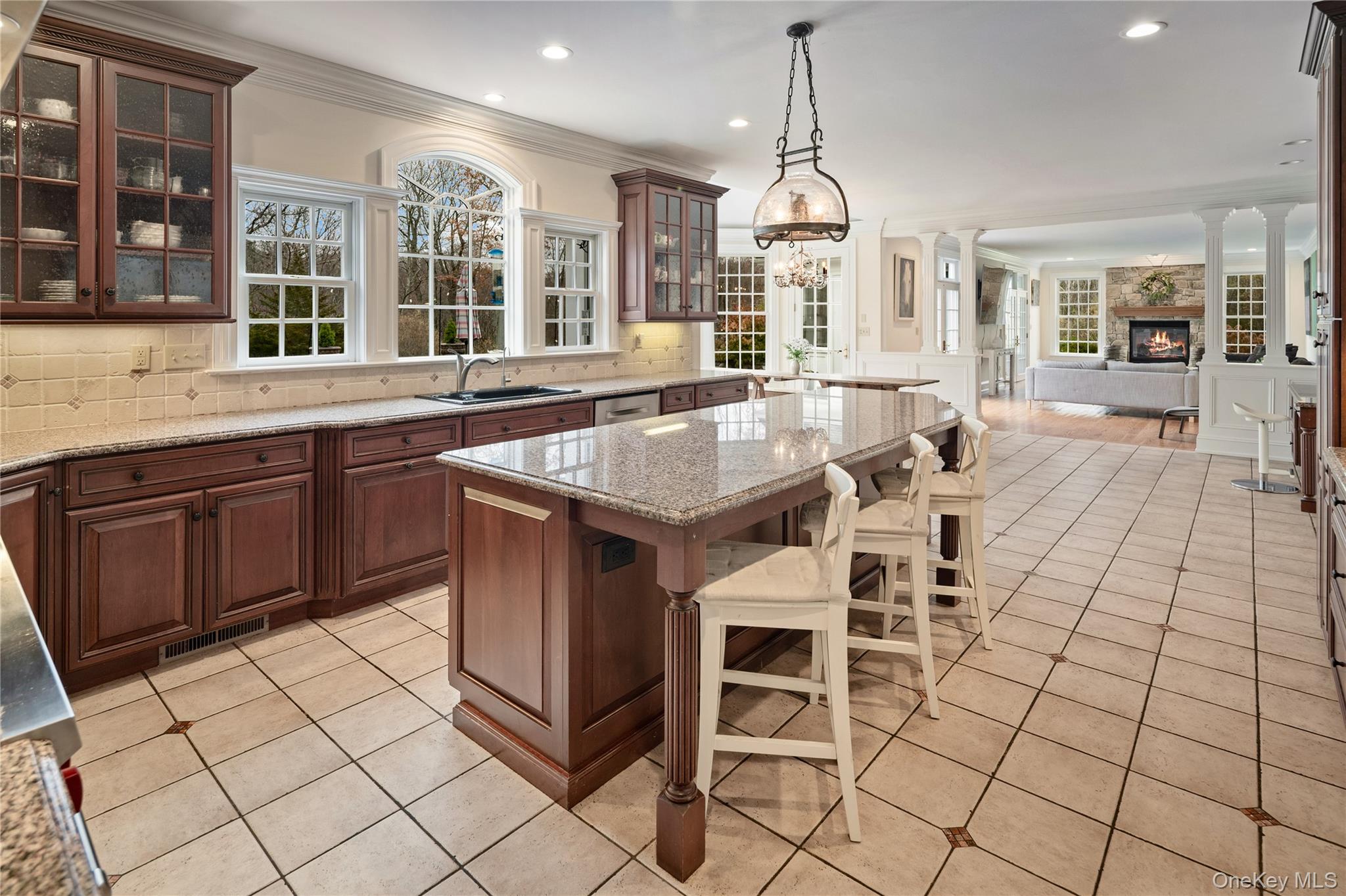 Pound Ridge, New York, 10576, United States, 6 Bedrooms Bedrooms, ,7.5 BathroomsBathrooms,Residential,For Sale,1993978