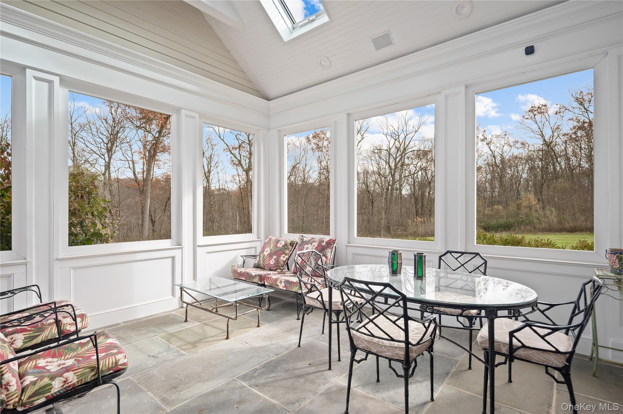 Pound Ridge, New York, 10576, United States, 6 Bedrooms Bedrooms, ,7.5 BathroomsBathrooms,Residential,For Sale,1993978